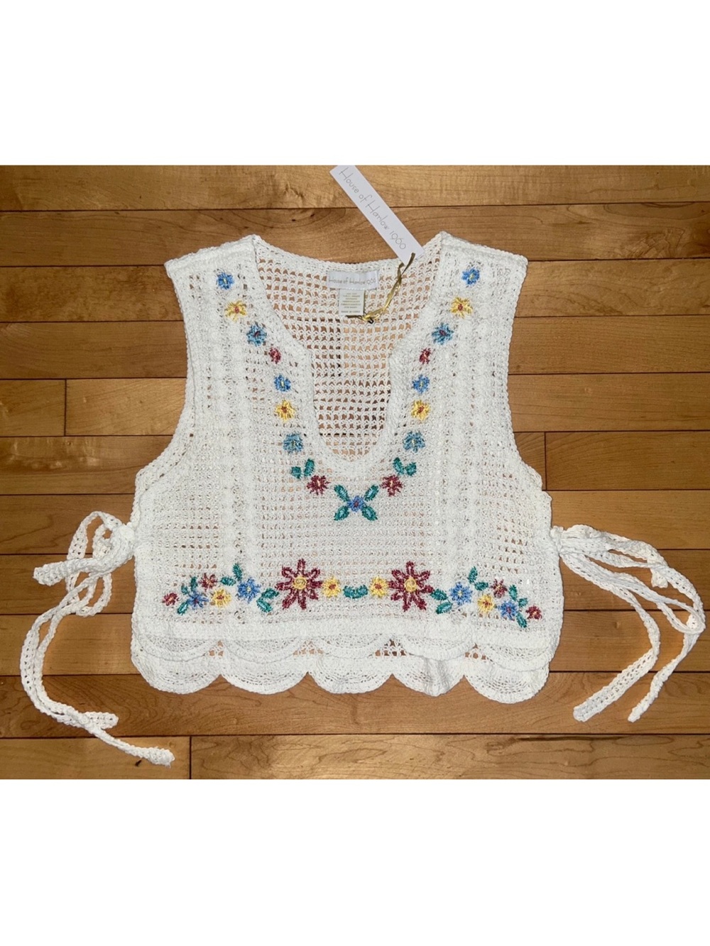 NEW ! HOUSE OF HARLOW Crochet Floral Embroidered Cover Up Top White O/S
